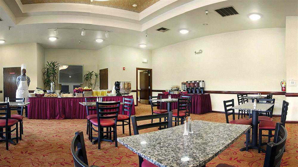 Ramada By Wyndham Tukwila Southcenter Hotel Eksteriør billede